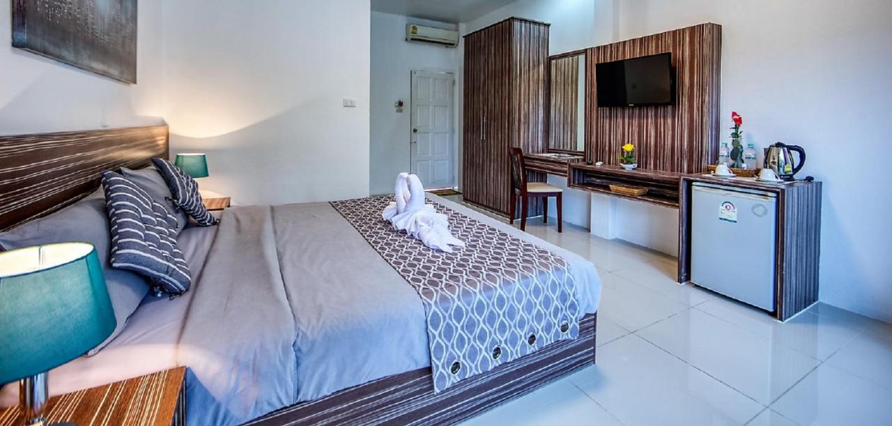 Coconut Resort Hotel Patong Εξωτερικό φωτογραφία